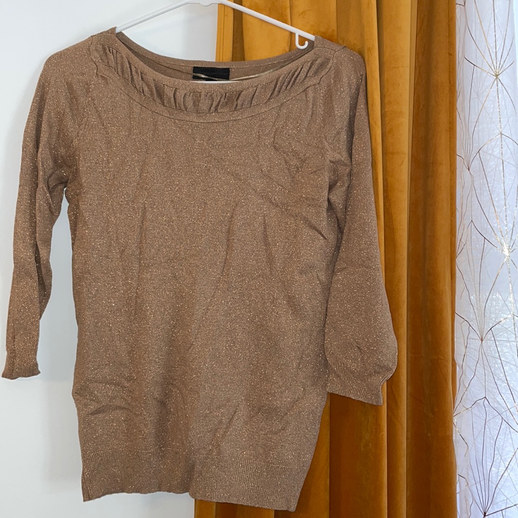 Worthington Small 3/4 Sleeve Gold Glitter Top